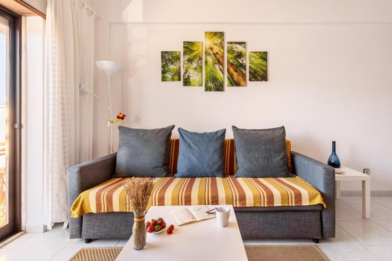 Joivy Deluxe Apt With Terrace In Costa Da Caprica Costa da Caparica Exterior photo